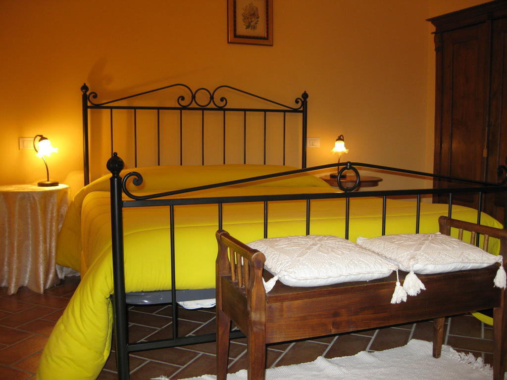 Giannetti Bed & Breakfast Poggio alle Mura ห้อง รูปภาพ