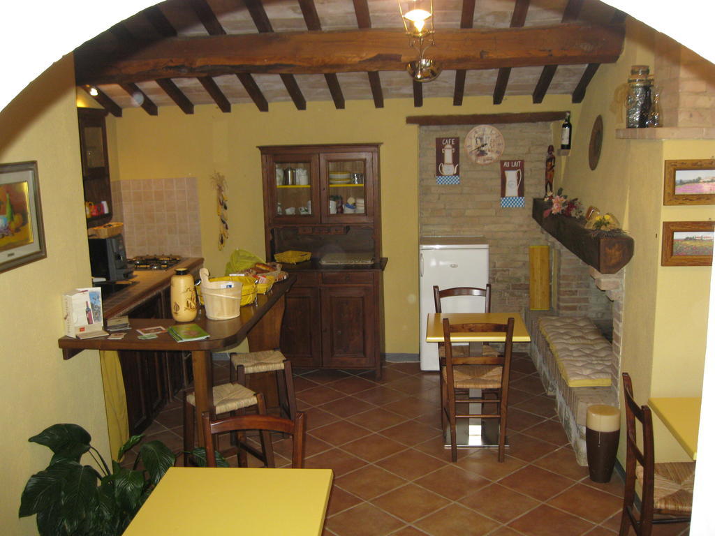 Giannetti Bed & Breakfast Poggio alle Mura ภายนอก รูปภาพ