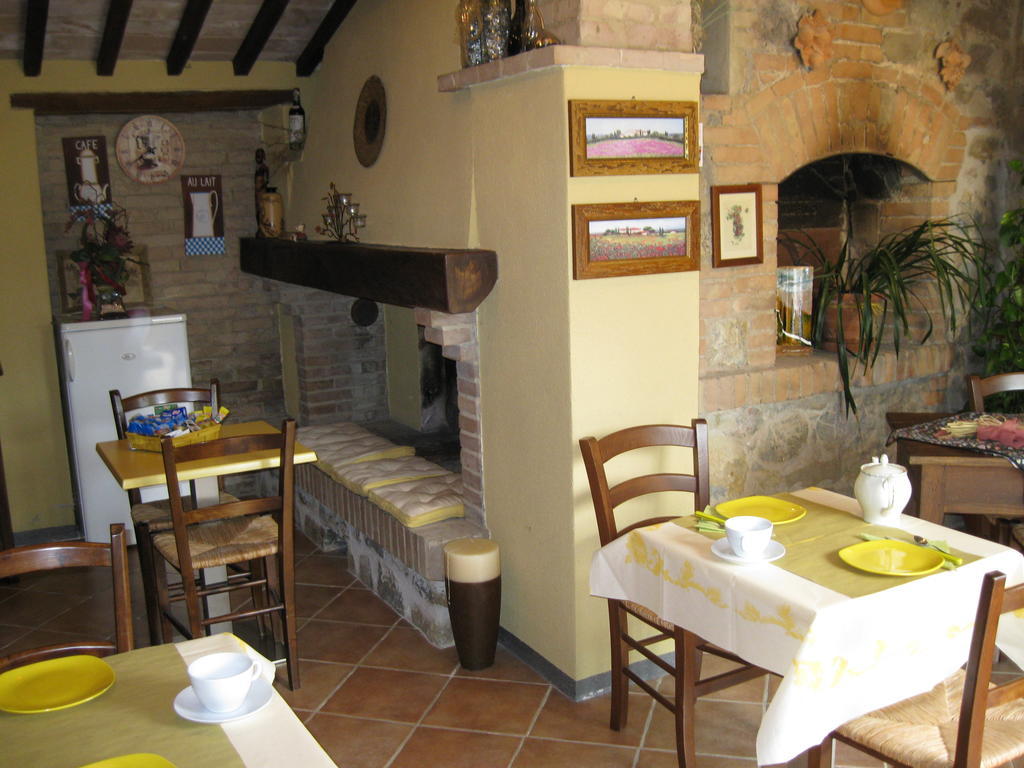 Giannetti Bed & Breakfast Poggio alle Mura ภายนอก รูปภาพ