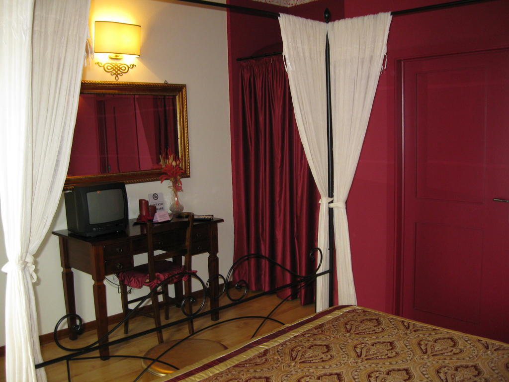 Giannetti Bed & Breakfast Poggio alle Mura ห้อง รูปภาพ